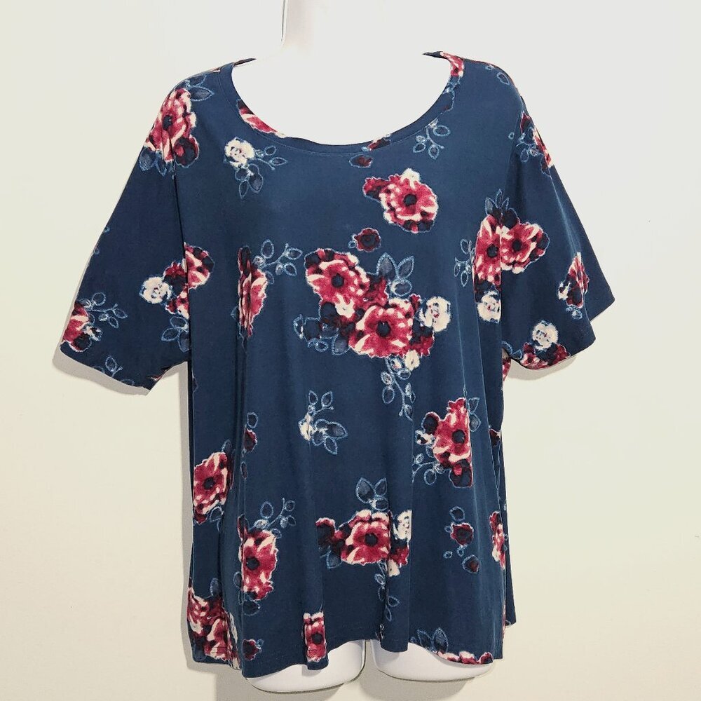 Falls Creek Navy Blue with Red Floral Short Sleeve T Shirt Size 2X